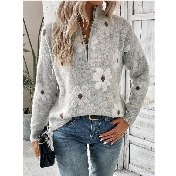 Grey Pullover Sweater Zip Up Knit Flower Textured Button Front - Picture 6 of 7